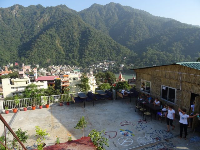 Students-on-Rooftop in Yoga Institute Rishikesh